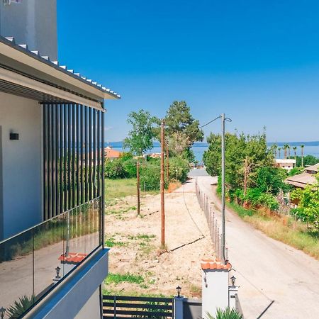Artemida Suites Hanioti Esterno foto
