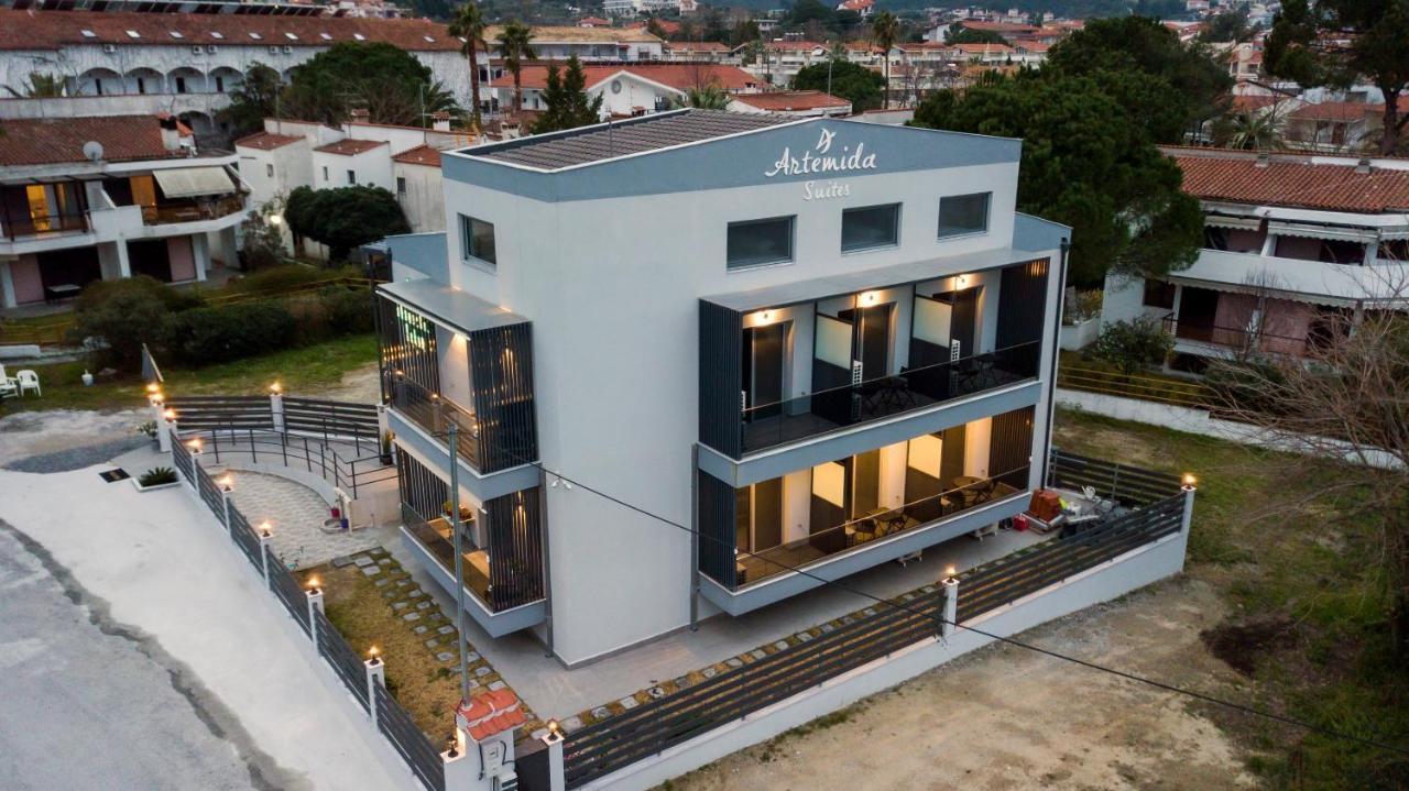 Artemida Suites Hanioti Esterno foto